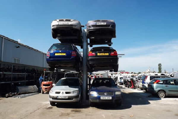 Double sided car racking with six cars